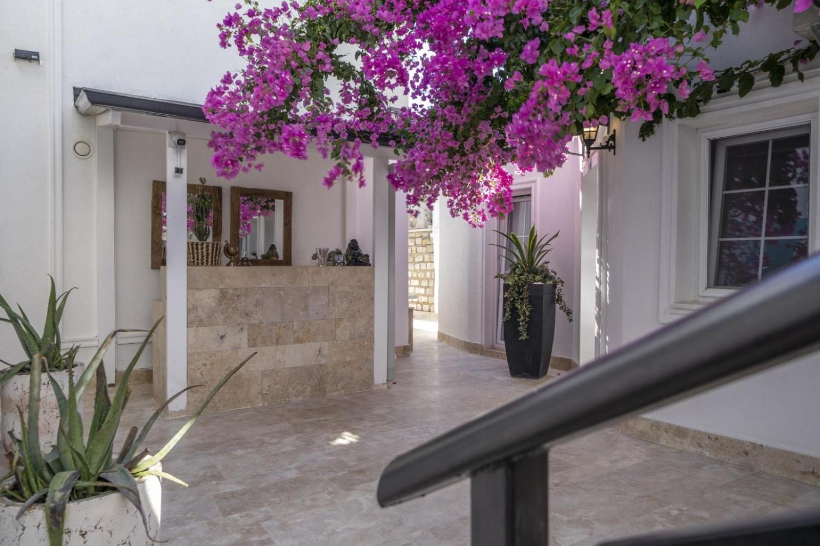 Noa Suite Hotel Only Adult Bodrum Exterior photo